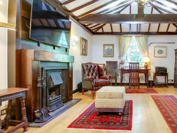 4 Hampstead Grove, London, NW3 6SP, United Kingdom | 3 bed house for rent #137170253 | Rentberry