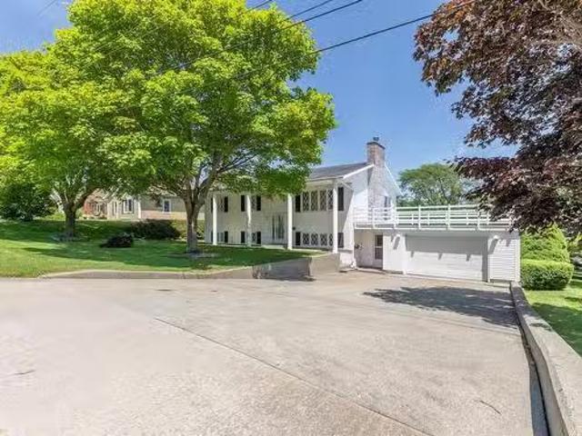 4 Harbourview Drive, Yarmouth, NS, B5A 4C3 house for sale L.