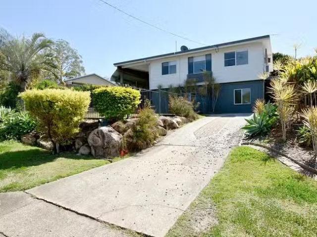 4 Harrier Avenue, New Auckland, QLD 4680