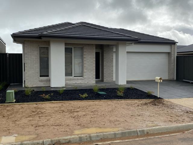 4 Harrow Avenue, Andrews Farm SA