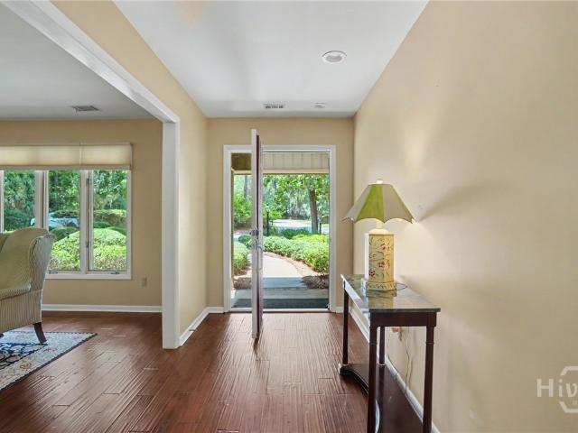 4 Hathaway Lane
