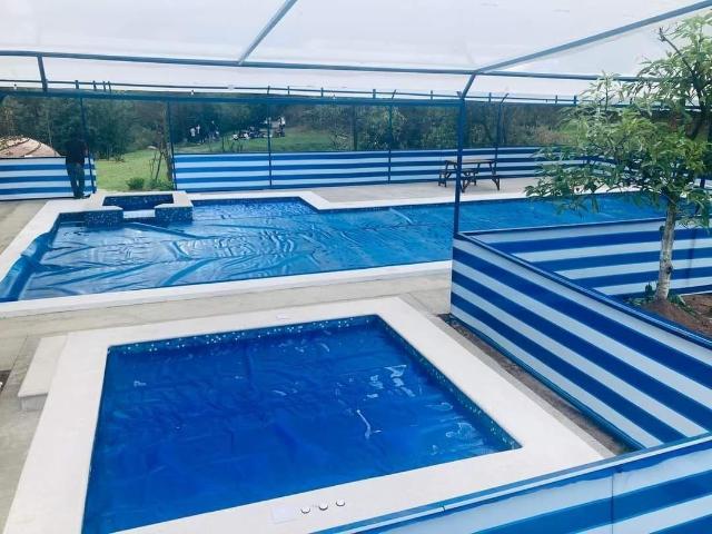 4 Hect?reas con Hotel, R?o y Pozo de Agua