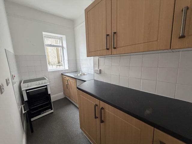 4 High Street, Lampeter SA48, 1 bed flat to rent, £475 pcm | PrimeLocation