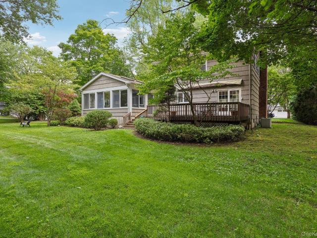 4 Holly Lane