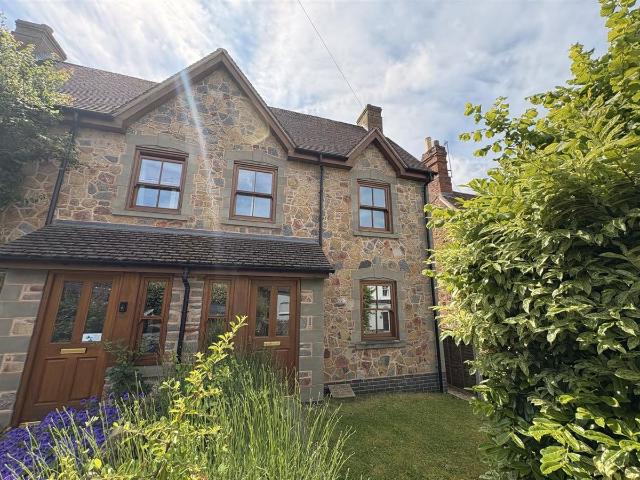 4 Hospital Bank, Malvern WR14, 3 bed semi detached house to rent, £1,350 pcm | PrimeLocation