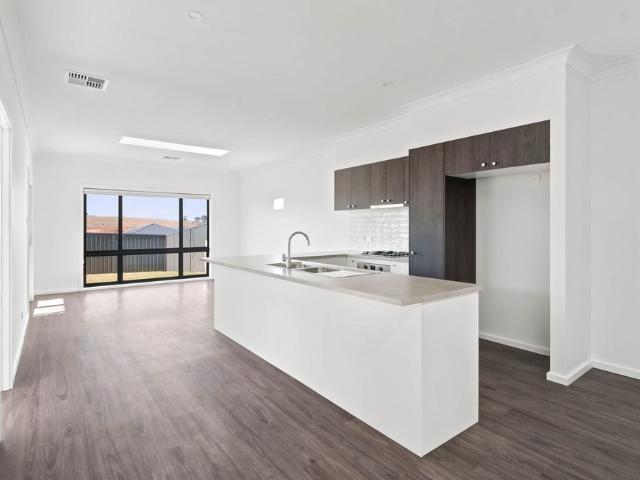 4 Indian Ave