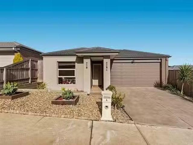4 Isidore Drive, Doreen, VIC 3754