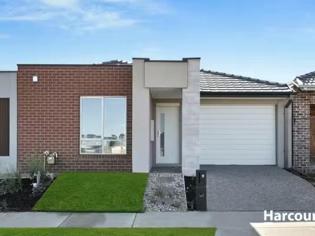 4 Jurien Street, DONNYBROOK, VIC 3064 House for Rent