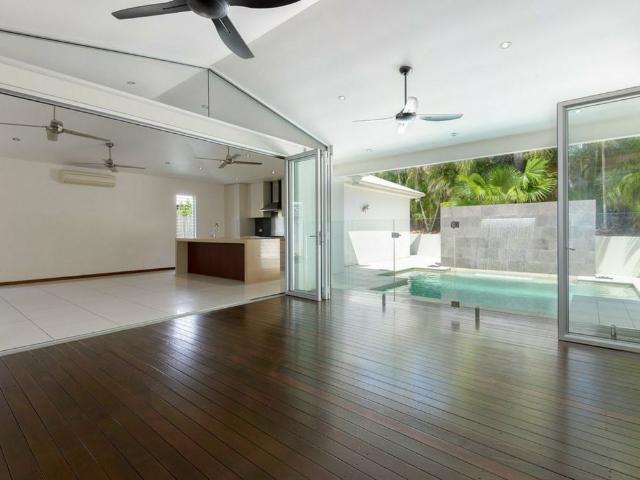 4 Jacana Close, Port Douglas QLD