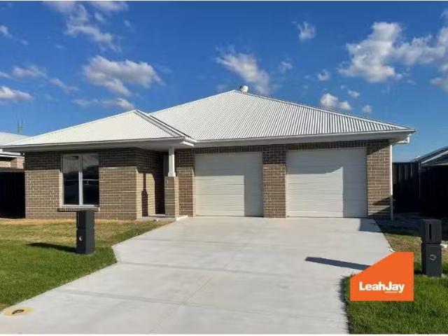 4 Kooyonga Street, Heddon Greta House for rent Listed by Leas.