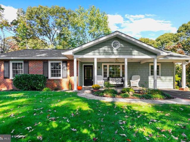 4 Lynhaven Court