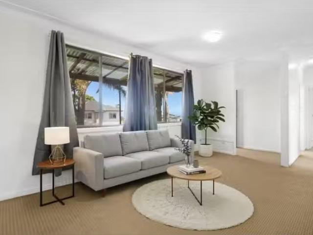 4 Lake Heights Rd, Lake Heights House for rent Listed by Emil.