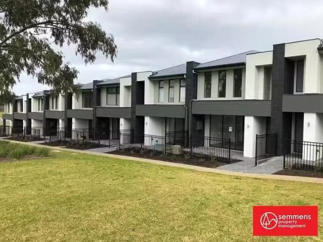 4 Lancelot Lane, Mount Barker, SA 5251