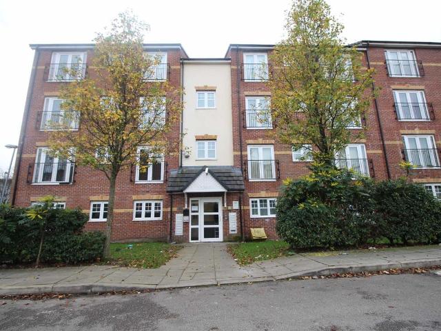 4 Larch Gardens, Manchester M8, 2 bed flat to rent, £1,250 pcm | PrimeLocation