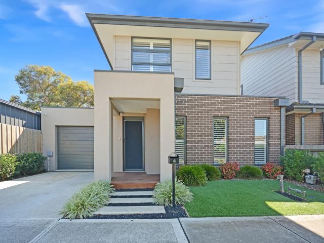 4 Leonard Street, Werribee
