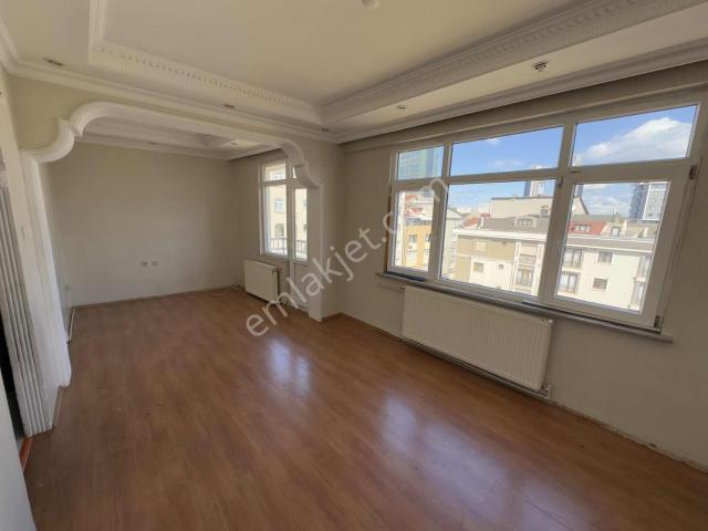 4. Levent Çeliktepe'de Kiralık 2+1 Daire