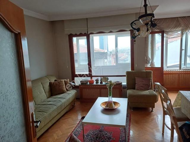 4.levent Çeliktepede 2+1 110 M2 Balkonlu Asansörlü Eşyalı Daire