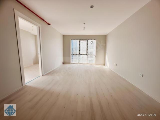 4.LEVENT MASLAK ARASI METRO YAKINI OTOPARK GÜVENLİKLİ 2+1