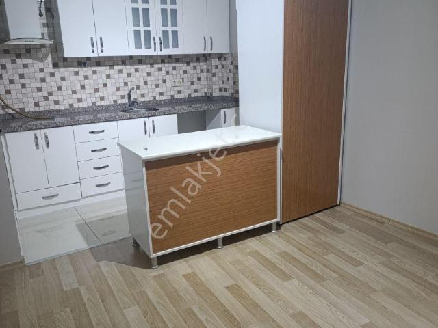 4. Levent Metro 3 Dakika 1+1 Kiralık Daire Yeni Bina