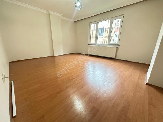 4.levent Metroya 2dk. 2+1 Cadde Üzeri Kiralık Daire,artum'dan