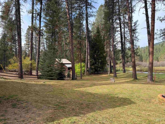 4 Lightning Creek Circle