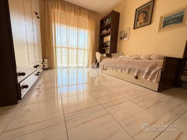 4 LOCALI A CASERTA