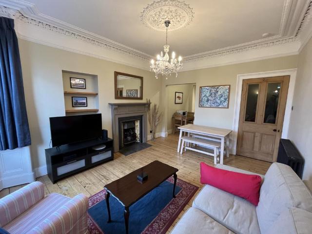 4 London Road, City of Edinburgh, EH8 7AG, United Kingdom | 2 bed apartment for rent #137304643 | Rentberry