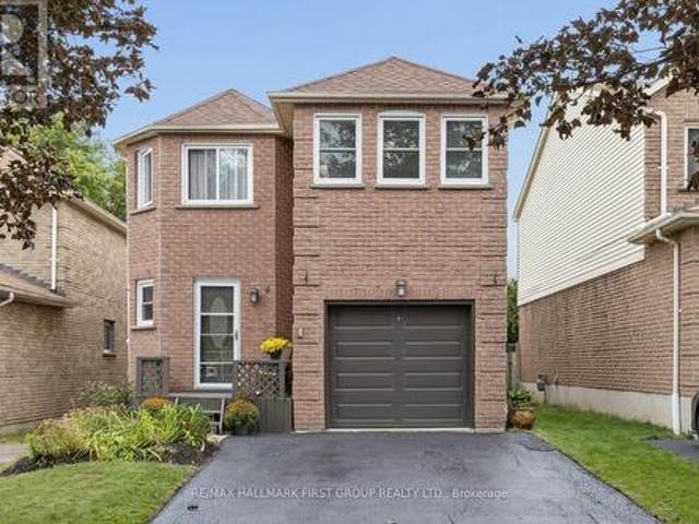 4 Lowder Place, Whitby, ON, L1N 8C1 house for sale | Listing ID E13801 | Royal LePage