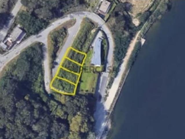 Lotes para moradias unifamiliares com vista panorâmica sobre o Rio Douro