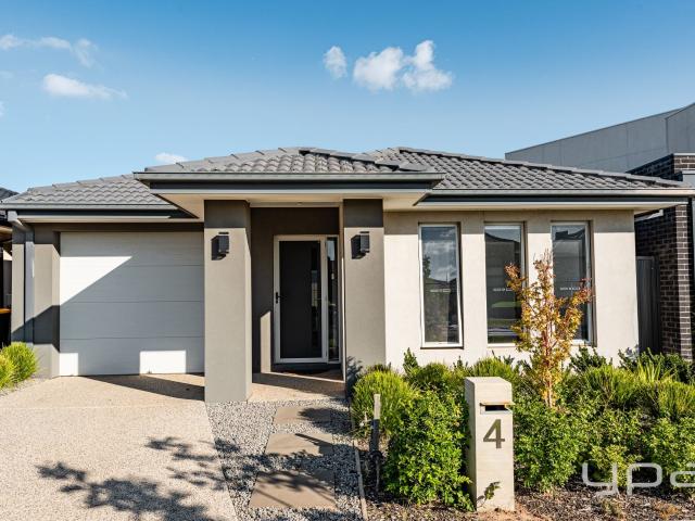 4 Pyrenees Street, Truganina