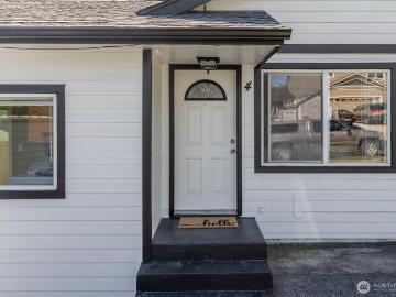 4 Parkland Drive