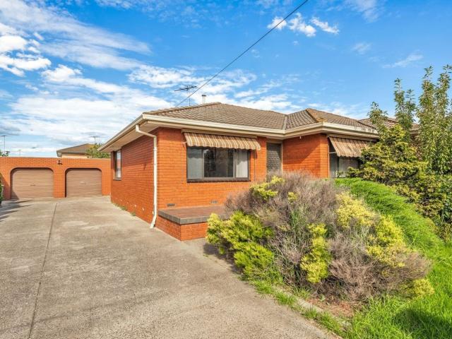 4 Peacock Avenue, Norlane, VIC 3214