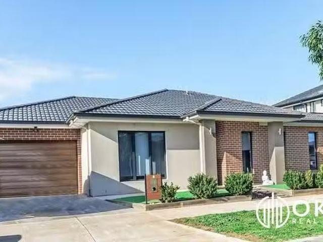 4 Peat Avenue, Thornhill Park, VIC 3335