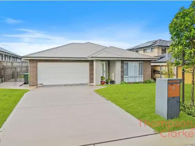 4 Pennant Street, CHISHOLM House for rent Listed by Chantelle.