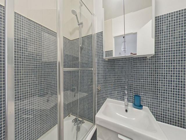 4 person appartment Alesia, Paris Amsterdam Apartments for Rent