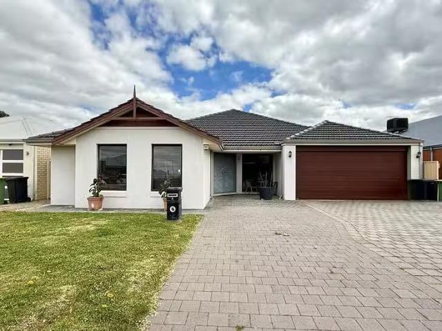 4 Philadelphia Parade, Canning Vale, WA 6155