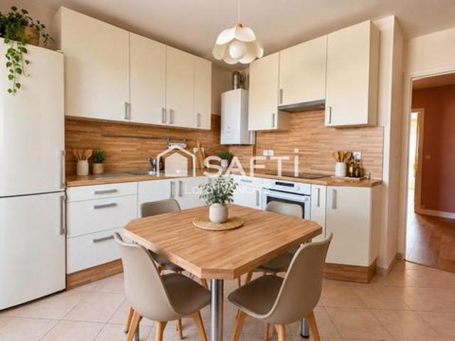 4 pièces, 4 balcons au Vieux Saint Maur
