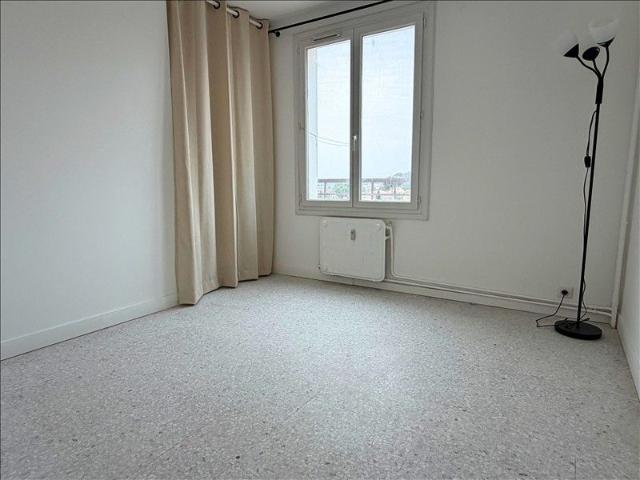 4 pièces 71,68 m² 7ème étage Colocation non autorisée