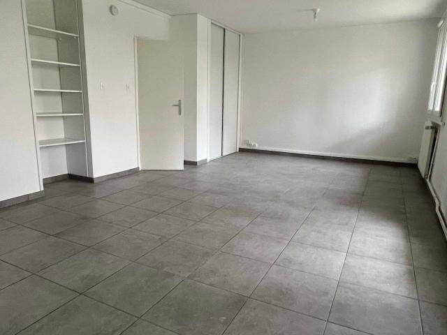 4 pièces · 77 m²