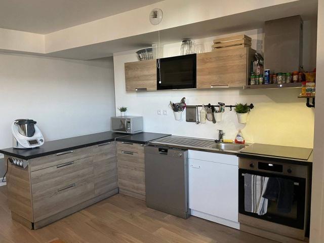4 Pièces · 75, 5 m²4 Pièces, 75 m² · Persan 95340  À LOUER – PERSAN 95340 – 4 PIÈCES 75,50 m² + BALCON + 2 PARKINGS