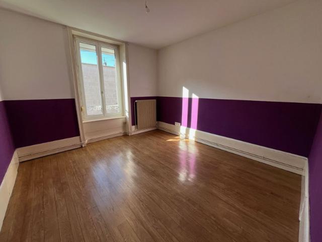 4 pièces 84 m2 Appartement type F4 EPINAL