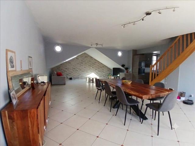 4 pièces 93,33 m² 1er étage Colocation non autorisée
