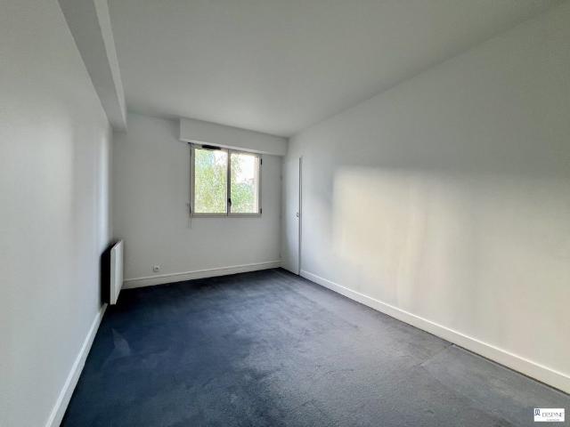 4 pièces vide + parking + cave