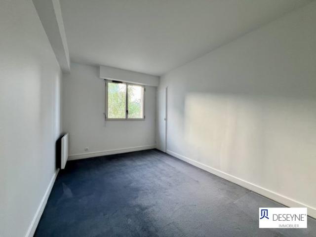 4 pièces vide + parking + cave
