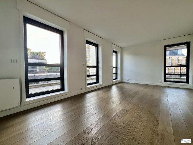 4 pièces vide refait à neuf + terrasse + parking + cave