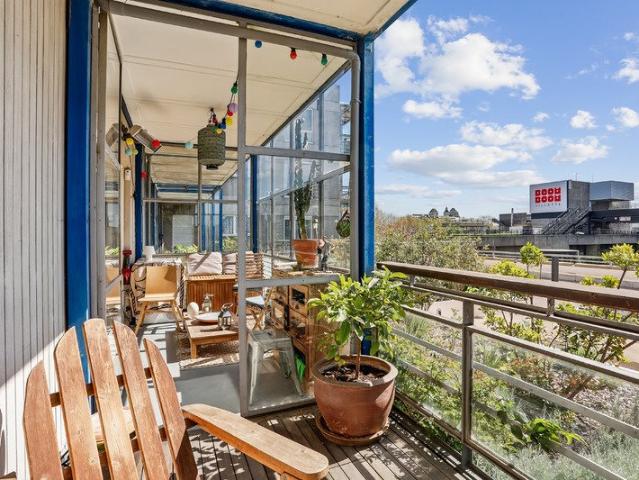 4 pièces vue dégagée, Jardin d'hiver plus balcon Parc de l. 86m² Paris 19ème