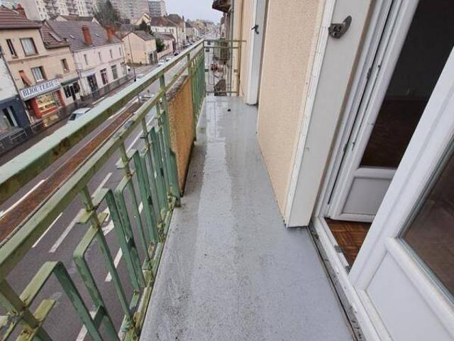 4 PIECES AVENUE DE PARIS