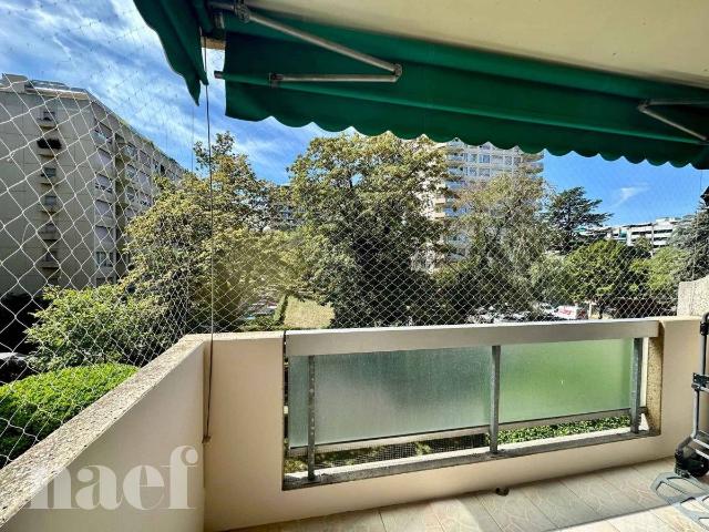 4 pièces de 95 m² avec 2 balcons à louer –.
