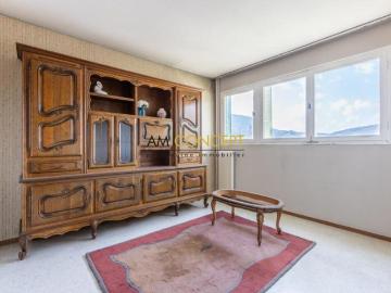 4 pièces lumineux avec balcon, vue dégagée et parking La