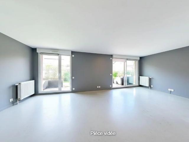 BEAU 4P LUMINEUX RECENT, JARDIN PRIVATIF